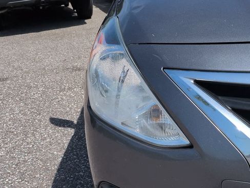 Used 2017 Nissan Versa SV w/ SV Special Edition Package FWD image 10