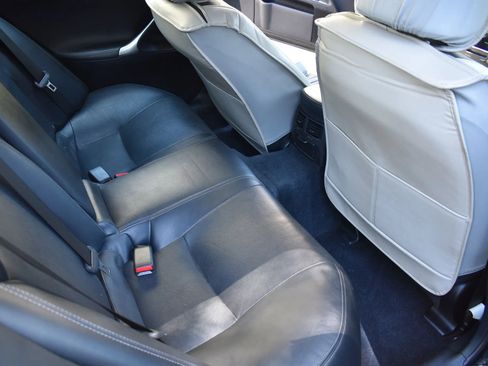 Used 2012 Lexus IS 250 w/ Premium Pkg Value Edition RWD image 10