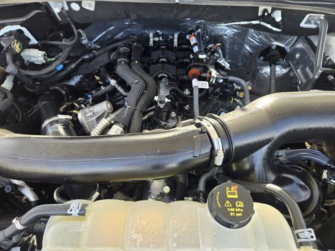 Certified 2024 Ford Expedition Limited image 33