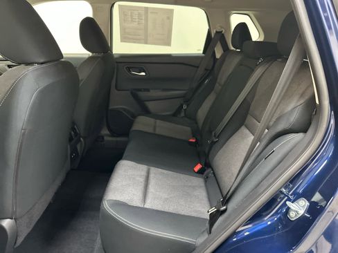 Certified 2024 Nissan Rogue SV image 18