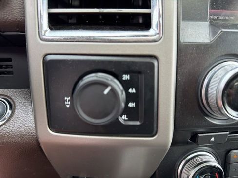 Used 2015 Ford F150 King Ranch w/ Equipment Group 601A Luxury AWD/4WD image 12