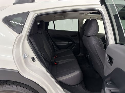 Used 2025 Subaru Crosstrek 2.5i Premium AWD/4WD image 30