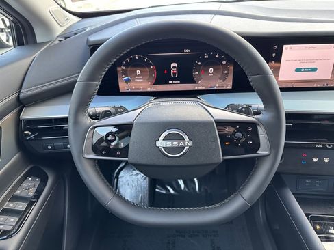 Used 2025 Nissan Murano SL image 15