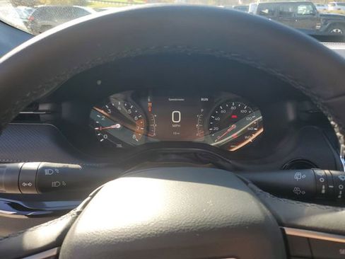 New 2026 Jeep Compass Latitude image 8