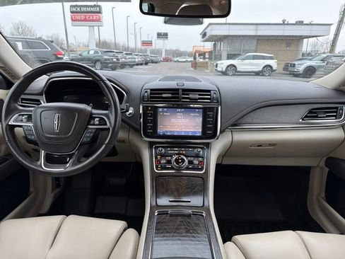 Used 2020 Lincoln Continental AWD w/ Convenience Package image 17