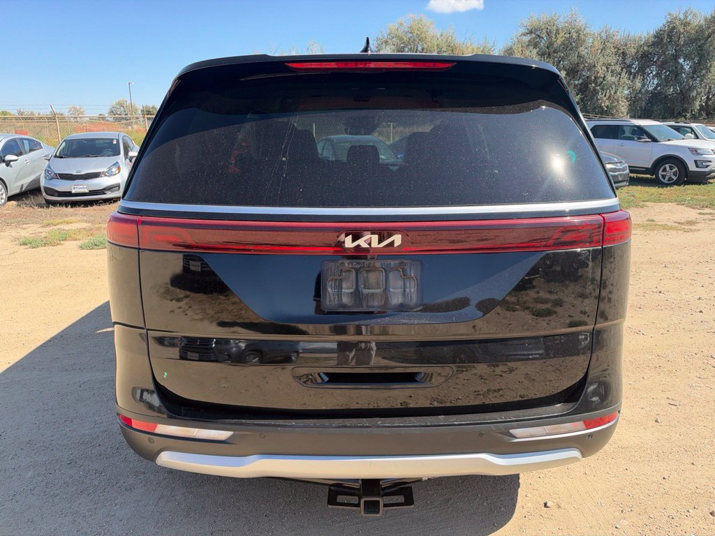 Certified 2023 Kia Carnival EX FWD image 4
