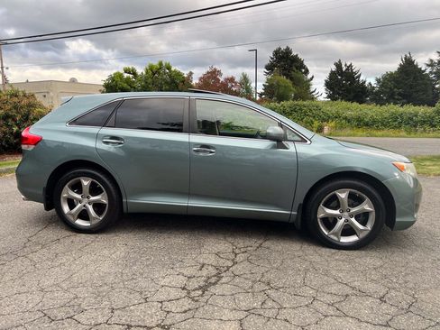 Used 2009 Toyota Venza AWD image 4