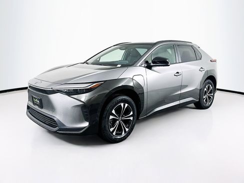 Used 2024 Toyota bZ4X XLE w/ Weather Package image 3