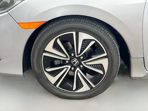 Used 2019 Honda Civic Sport image 28