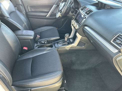 Used 2017 Subaru Forester 2.0XT Premium w/ Popular Package #2A image 9