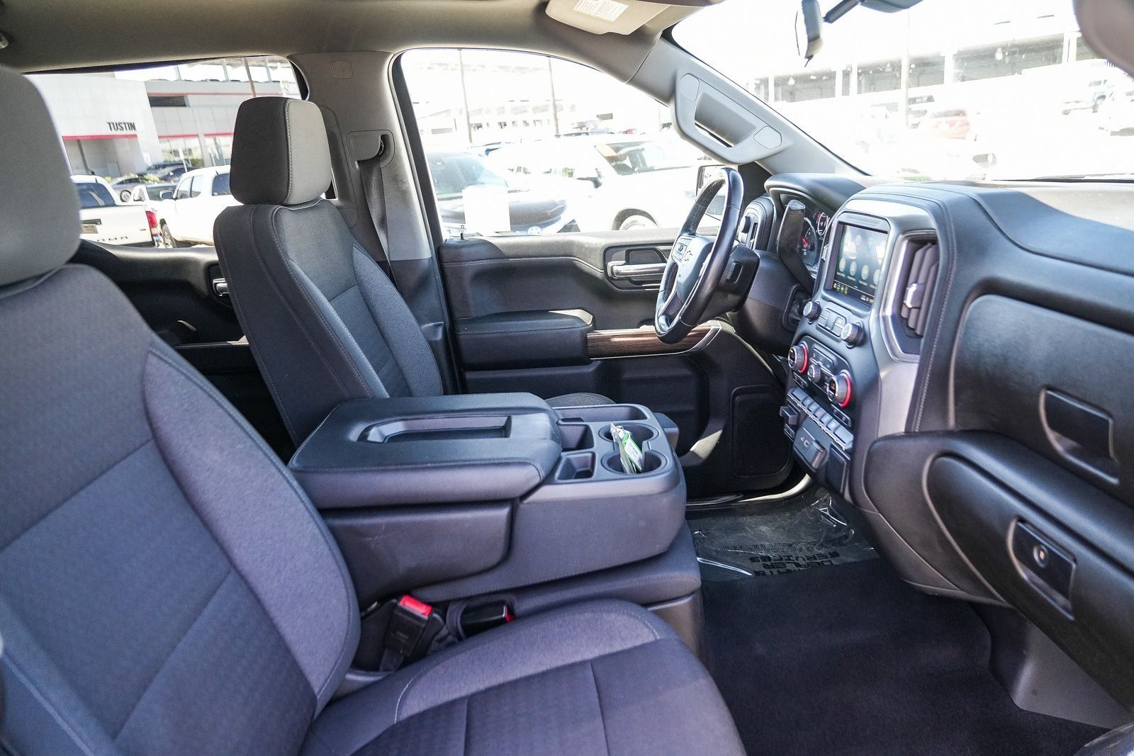 Used 2021 Chevrolet Silverado 1500 LT w/ Bed Protection Package RWD image 16