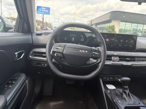 Used 2026 Kia K4 EX FWD image 10