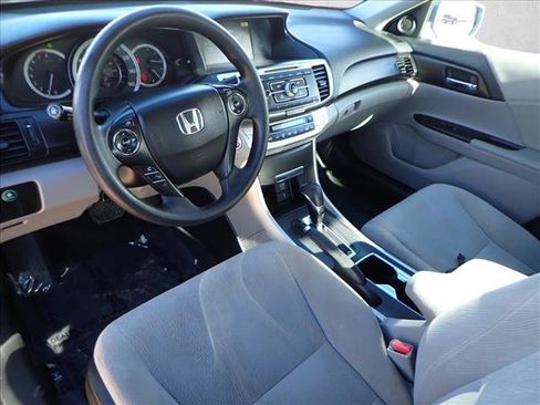 Used 2015 Honda Accord EX image 9