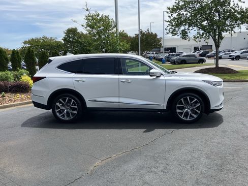 Used 2024 Acura MDX SH-AWD w/ Technology Package image 11
