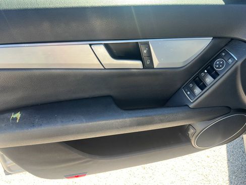 Used 2012 Mercedes-Benz C 250 Sedan image 22
