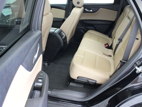 Used 2023 Chevrolet Blazer Premier w/ Driver Confidence II Package AWD/4WD image 33