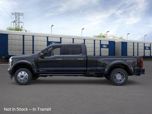 New 2026 Ford F450 Platinum w/ FX4 Off-Road Package AWD/4WD image 3