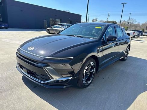 New 2026 Hyundai Sonata SEL FWD image 3