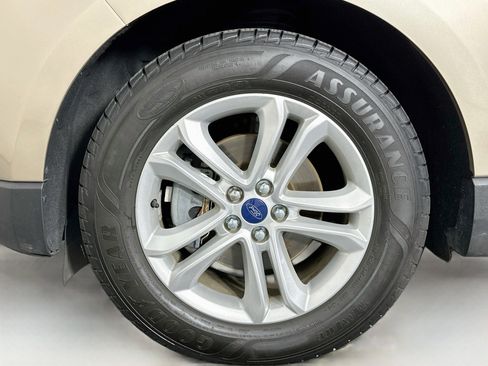 Used 2020 Ford Edge SEL w/ Convenience Package FWD image 11