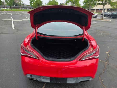 Used 2013 Hyundai Genesis 3.8 RWD image 21