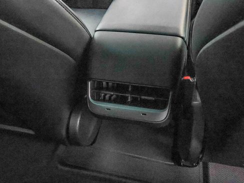 Used 2021 Tesla Model 3 Long Range image 21