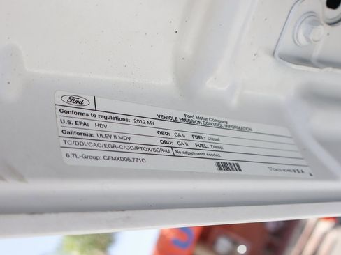 Used 2012 Ford F350 XLT w/ XLT Interior Pkg image 13