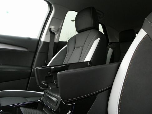 New 2025 Buick Envision Sport Touring image 33