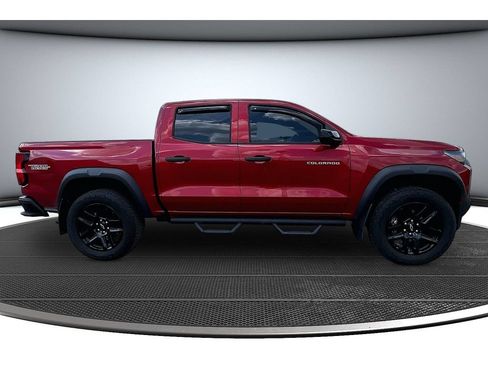 Used 2024 Chevrolet Colorado Trail Boss w/ Advanced Trailering Package AWD/4WD image 15