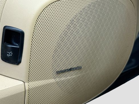 Used 2012 Mercedes-Benz R 350 4MATIC image 19