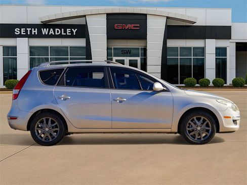 Used 2012 Hyundai Elantra GLS w/ Preferred Pkg image 8