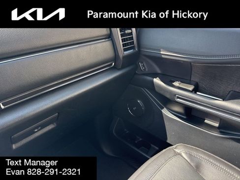 Used 2021 Ford Expedition Max Limited AWD/4WD image 31