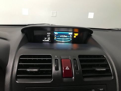 Used 2015 Subaru Forester 2.5i Limited w/ Popular Package #2 AWD/4WD image 28