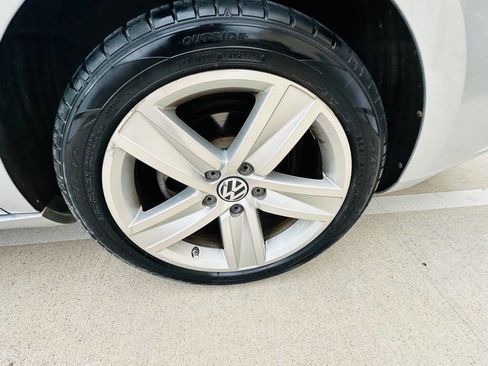 Used 2015 Volkswagen CC Sport FWD image 25