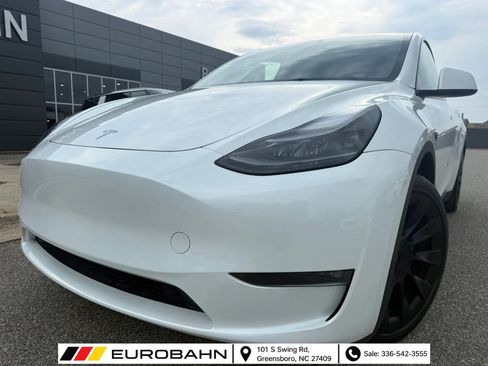 Used 2023 Tesla Model Y Long Range AWD/4WD image 1