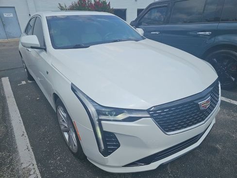 Used 2020 Cadillac CT4 Luxury w/ Sun And Sound Package RWD image 3