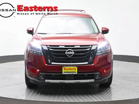 Used 2023 Nissan Pathfinder SL w/ Lighting Package (N92) AWD/4WD image 2