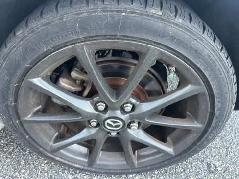 Used 2013 MAZDA MX-5 Miata Club RWD image 27