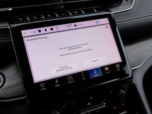 Used 2022 Jeep Grand Cherokee Limited image 43