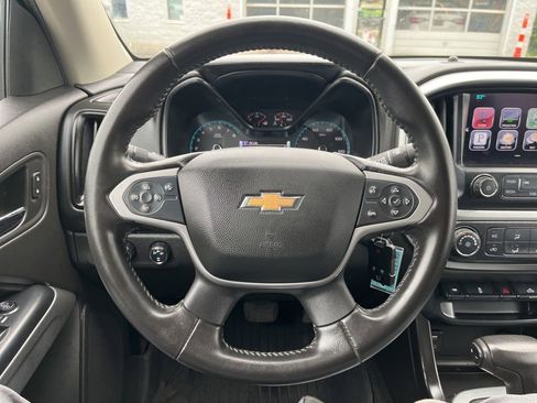 Used 2016 Chevrolet Colorado LT w/ Midnight Edition AWD/4WD image 12