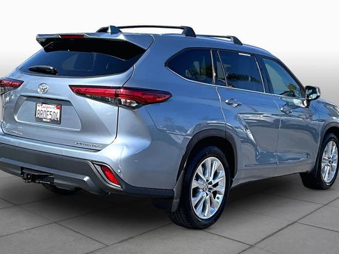 Used 2020 Toyota Highlander Limited AWD/4WD image 12
