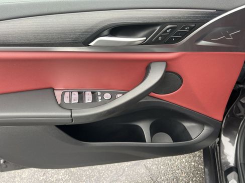 Used 2023 BMW X4 M40i w/ Premium Package image 15