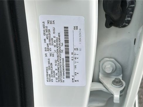 Used 2024 Ford F450 Platinum w/ FX4 Off-Road Package image 32