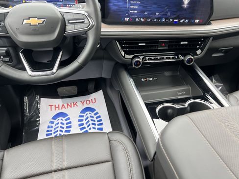 Used 2025 Chevrolet Tahoe High Country image 23