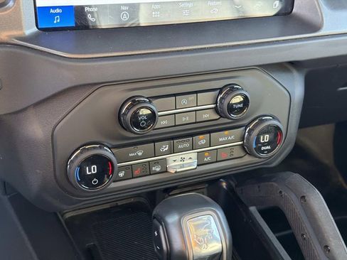 Certified 2025 Ford Bronco Badlands AWD/4WD image 28
