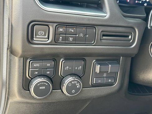 Used 2023 Chevrolet Tahoe RST w/ Luxury Package AWD/4WD image 16
