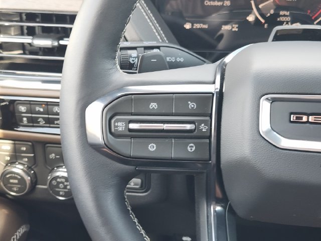 Used 2026 GMC Yukon Denali Ultimate w/ LPO, Floor Liner Package AWD/4WD image 29