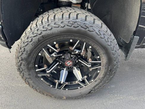 Used 2022 Chevrolet Silverado 1500 RST image 7