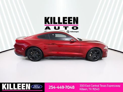 Used 2018 Ford Mustang Coupe w/ Black Accent Pkg image 9