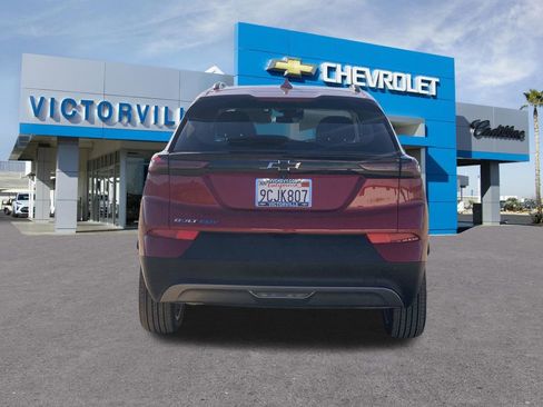 Certified 2022 Chevrolet Bolt EUV LT w/ Comfort Package image 6