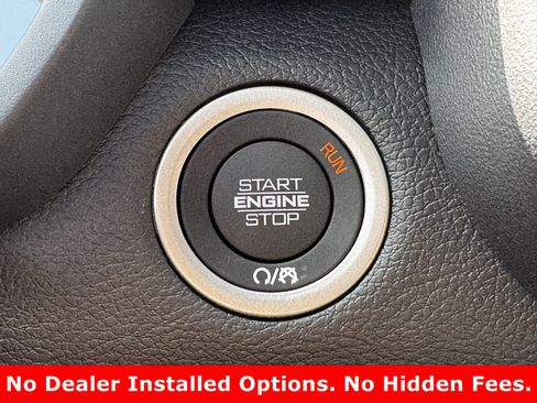 New 2026 RAM 2500 Laramie AWD/4WD image 17